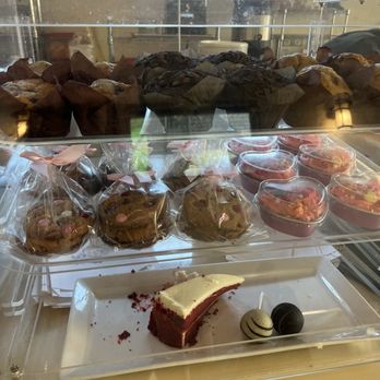 Molinos Coffee - Muffins, cake pops, and other treats - Coffee & Tea Near Me - Riverside, California Molinos Coffee - Muffins, cake pops, and other treats - Coffee & Tea Near Me - Riverside, California