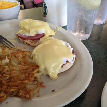 Metro Diner - American Near Me - Raleigh, North Carolina