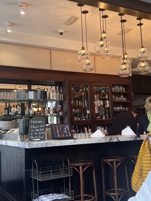 Le Petit Bistro by null