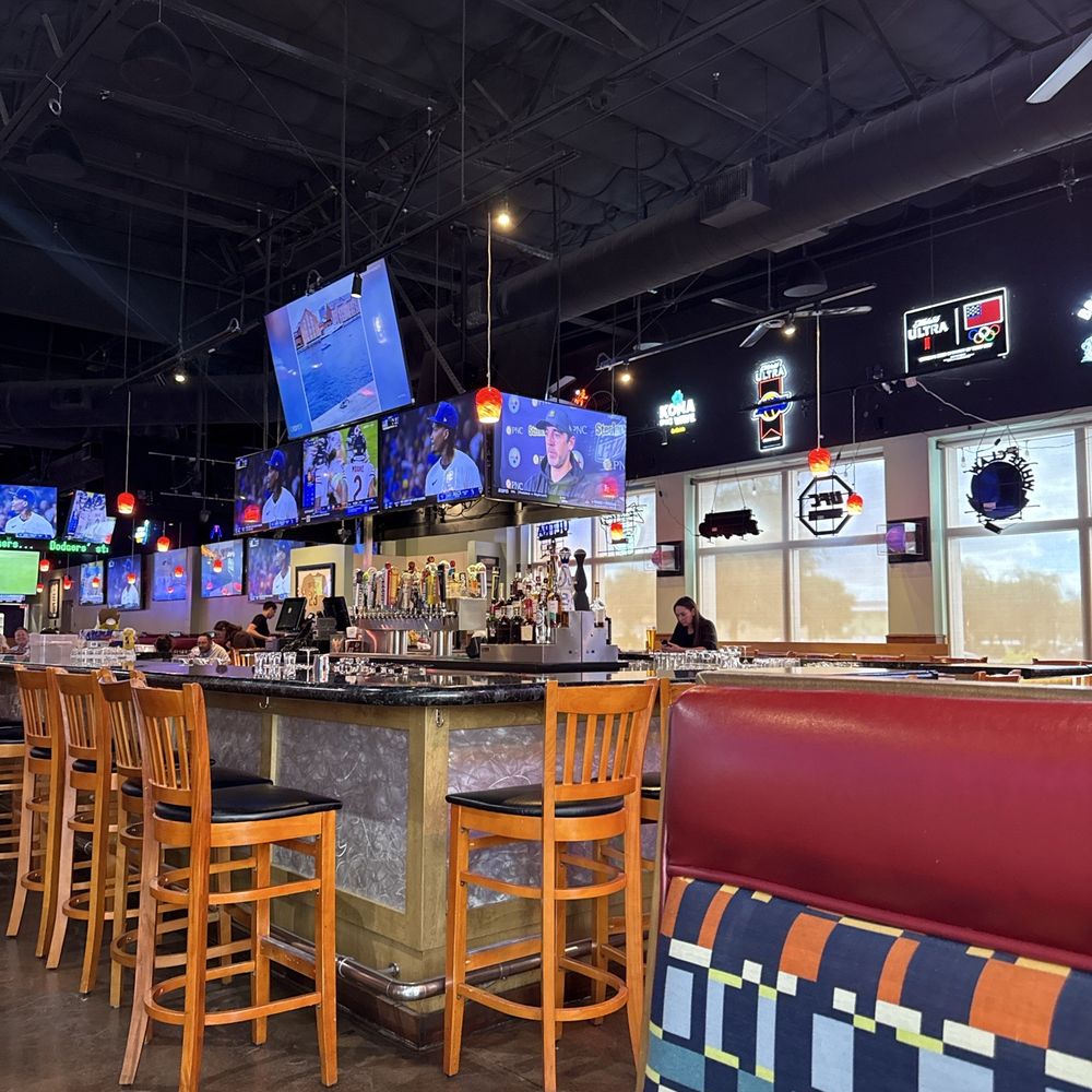 Burgers & Beer - American Near Me - La Quinta, California Burgers & Beer - American Near Me - La Quinta, California