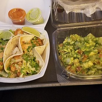 El Pilar - Shrimp tacos and spicy guacamole - Mexican Near Me - Riviera Beach, Maryland