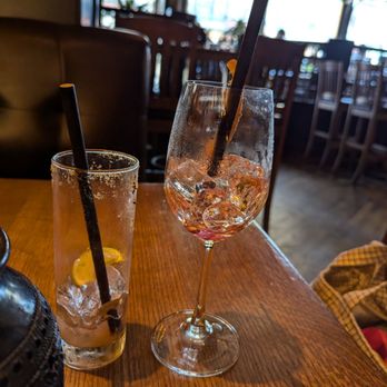 Zapoteca Cantina de Barrio - Empty drinks as we waited 10-15 minutes for server to return. - Mexican Near Me - Vancouver, British Columbia Zapoteca Cantina de Barrio - Empty drinks as we waited 10-15 minutes for server to return. - Mexican Near Me - Vancouver, British Columbia
