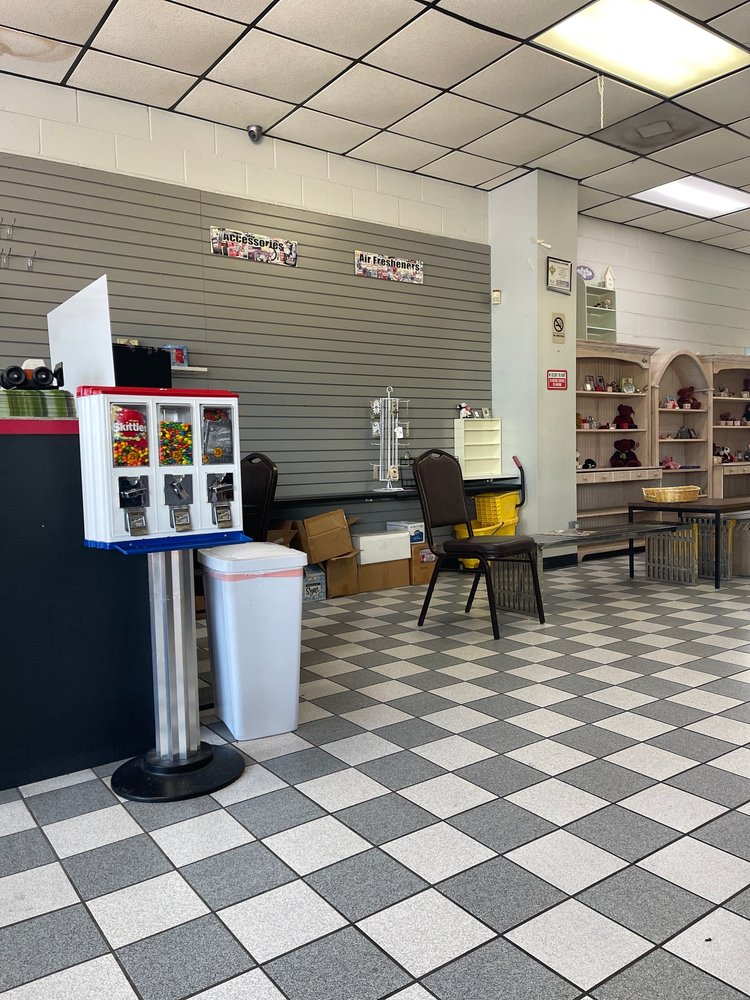 MAINLAND CAR WASH Updated October 2024 20 Photos & 22 Reviews 3120 Palmer Hwy, Texas City