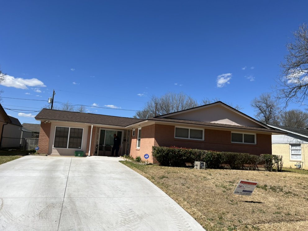 Slide of VJR Brothers Roofing