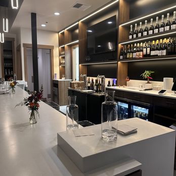 Zephyr Wine Bar - Wine Bars Near Me - Reno, Nevada