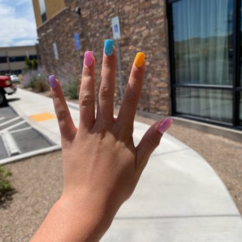 Davi Nails - Nail Salons Near Me - Elko, Nevada