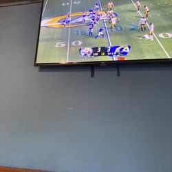 Sugrue's Pub & Eatery - Tv no volume