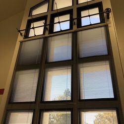 US Post Office - High ceilings