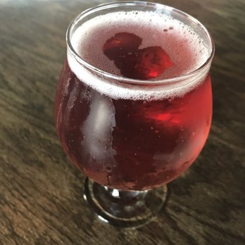 Engine No 9 - K & C Madman Strawberry Cider - Burgers Near Me - Saint Petersburg, Florida