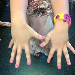 Lee's Nails