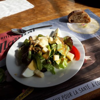 Bar du Marché - La salade - Lounges Near Me - Royan, 17