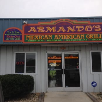Armando's Flat Grill and Golf - the front of the restaurant - Mexican Near Me - Aberdeen, North Carolina