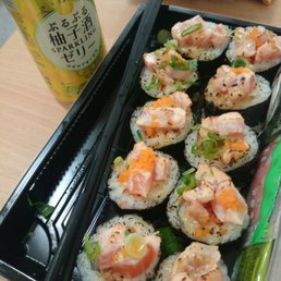 Salmon Aburi ($13.50) with sparking beer ($4.70)