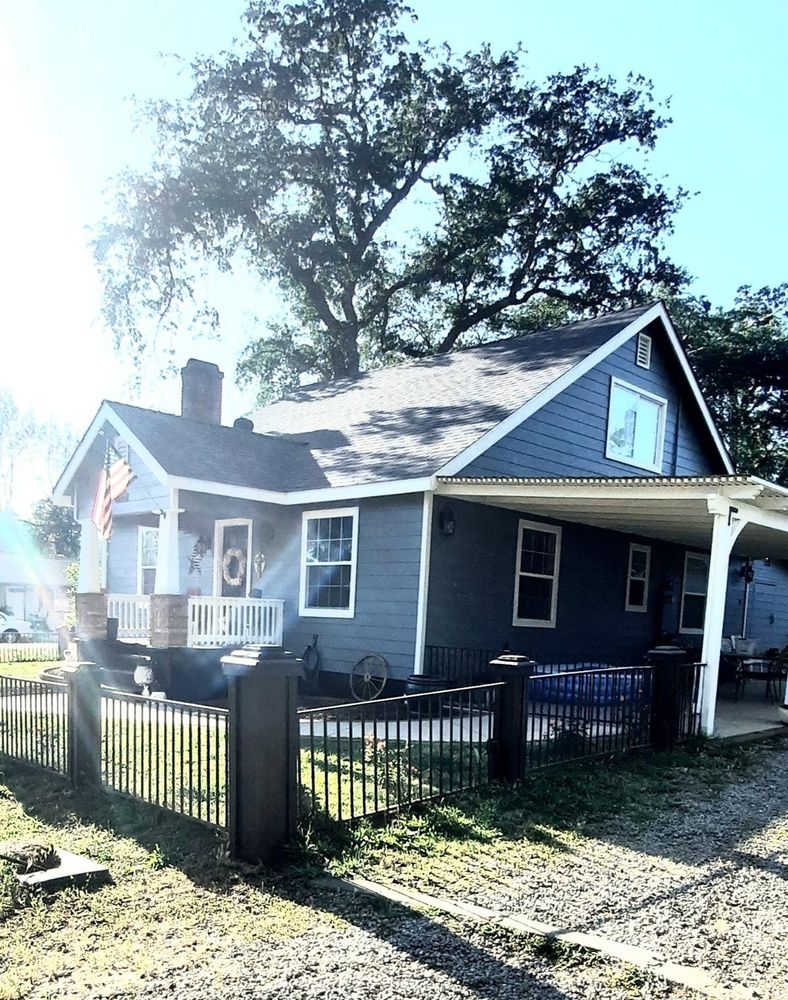 Slide of Skyline Roofing