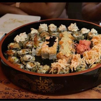 Taiki - Sushi Bars Near Me - Guaynabo, Puerto Rico