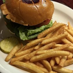 The Old Canal Inn - Hot honey chicken sandwich