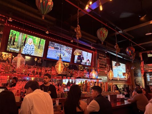 Pioneers Bar NYC by null