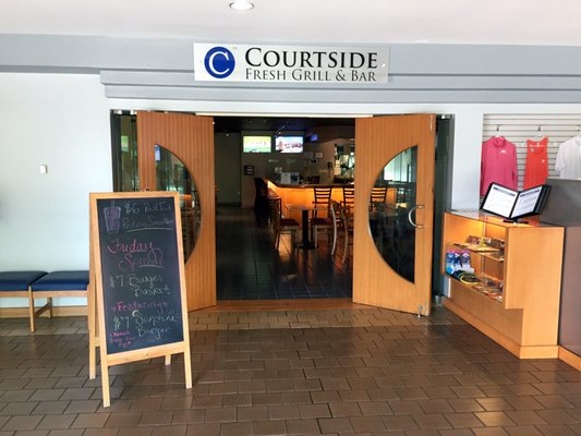 Courtside Fresh Grill & Bar