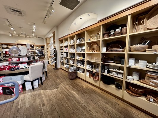 Williams-Sonoma by null