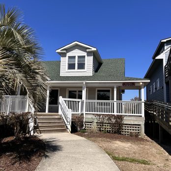 Mama Easley's - Exterior - Seafood Near Me - Corolla, North Carolina