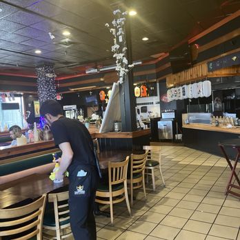 Hikari Sushi & Ramen - Sushi Bars Near Me - Corona, California