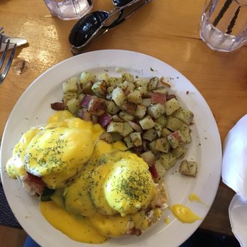 Notchtop - Salmon benedict - Breakfast & Brunch Near Me - Estes Park, Colorado