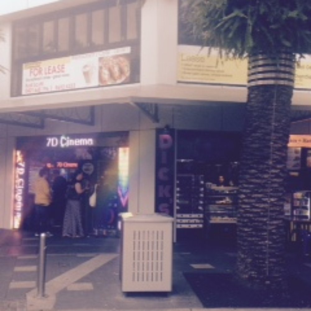 Dick's Donuts - Donuts Near Me - Surfers Paradise, QLD