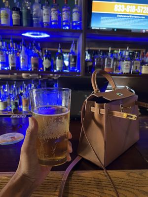 Shannon's On Pine Irish Pub & Sports Bar by null