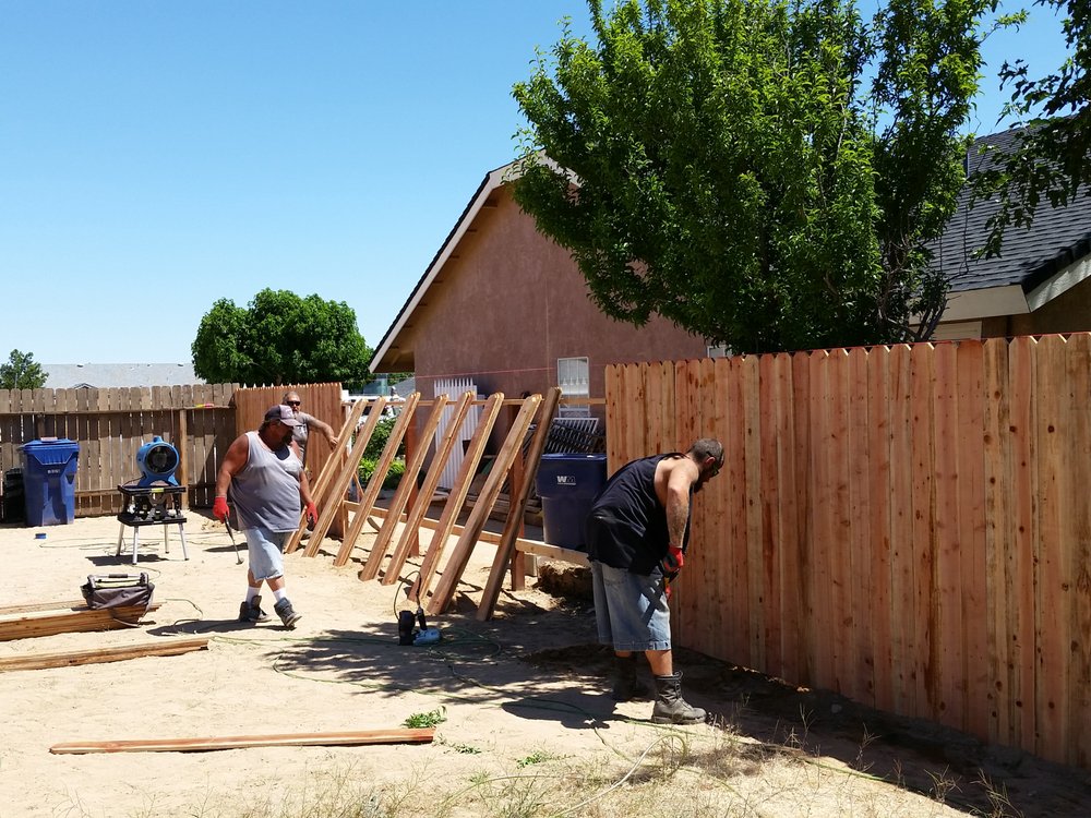 FENCING BY Updated May 2024 266 Photos & 15 Reviews 8132 Jacaranda St, California