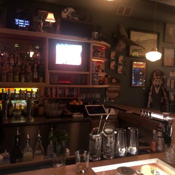Consignment Lounge - Beer, Wine & Spirits Near Me - Chicago, Illinois