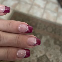 Focus Nails - Nicest Nail and foot spa! Great Massage , waxing , manicures!