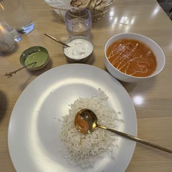 Imli Indian Kitchen & Bar - Chicken Tikka Masala, Raita,  Mint Chutney and Butter Naan - Indian Near Me - Ormond Beach, Florida