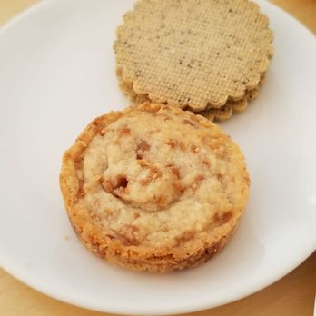 Roselle - Peace pie shortbread - Bakeries Near Me - Toronto, Ontario