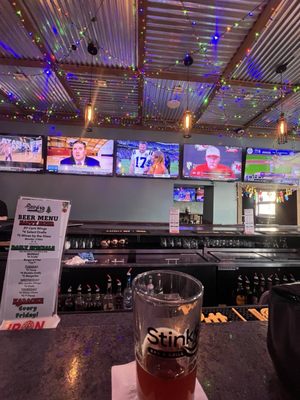 Stinky's Bar & Grill by null