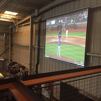 Gilman Brewing Company - Berkeley - Projector tv - Brewpubs Near Me - Berkeley, California Gilman Brewing Company - Berkeley - Projector tv - Brewpubs Near Me - Berkeley, California