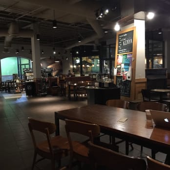 Starbucks - Coffee & Tea Near Me - Chicago, Illinois