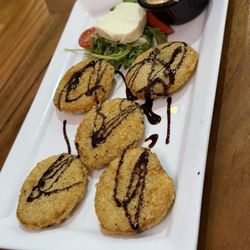 Big Bull Steakhouse - Fried green tomatoes