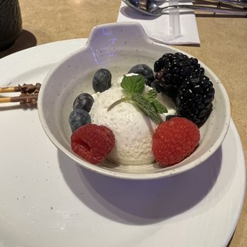 Yoshi's - Vanilla ice cream - Jazz & Blues Near Me - Oakland, California