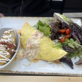 Madres Brunch - Baja Omelet - Breakfast & Brunch Near Me - Long Beach, California Madres Brunch - Baja Omelet - Breakfast & Brunch Near Me - Long Beach, California
