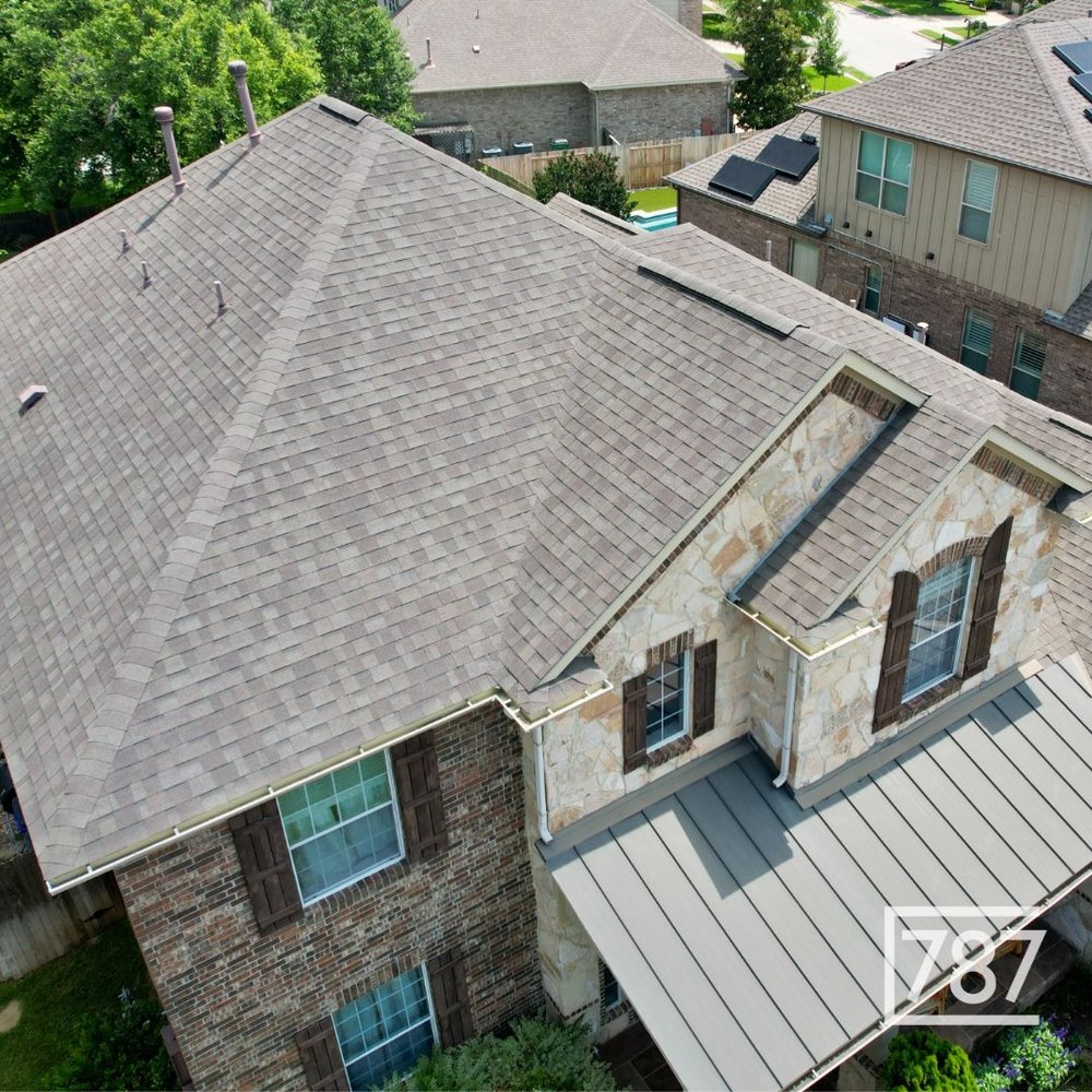 Slide of 787 Construction