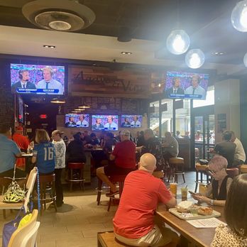 Agave & Vine - good game today - Cocktail Bars Near Me - Honolulu, Hawaii