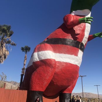 Cabazon Dinosaurs - Museums Near Me - Cabazon, California