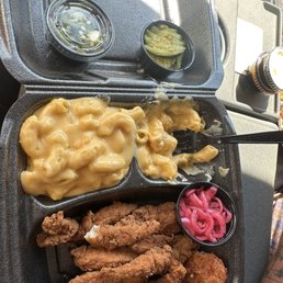 Chicken tenders Mac n Cheese, pit master sampler Chicken tenders Mac n Cheese, pit master sampler