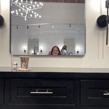 LUXE Salon - Hair Salons Near Me - Glendora, California