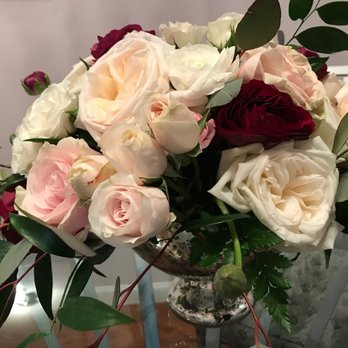 Le's Isle Rose - Trial – centerpiece - Gift Shops Near Me - East Greenwich, Rhode Island Le's Isle Rose - Trial – centerpiece - Gift Shops Near Me - East Greenwich, Rhode Island