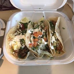 Ensalada De Taco De Pollo / Chicken Taco Salad