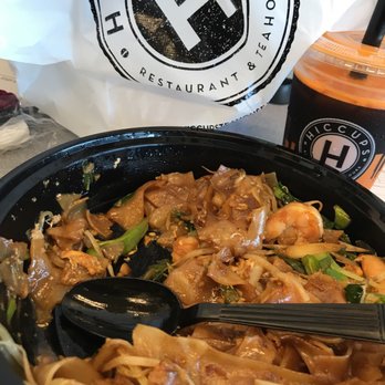 Hiccups Veo Cafe - Pad Se Ew with shrimp with a Thai tea and boba. If you can, get that double cup with the milk tea or jasmine. - Asian Fusion Near Me - Carson, California