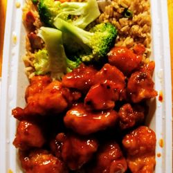 Woks Chinese Restaurant - Orange Chicken Dinner Combo