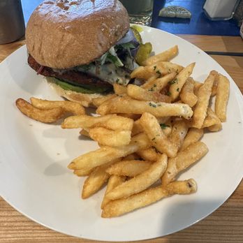 Thunder Island Brewing - Blackened chicken sandwich with fries - Breweries Near Me - Cascade Locks, Oregon Thunder Island Brewing - Blackened chicken sandwich with fries - Breweries Near Me - Cascade Locks, Oregon