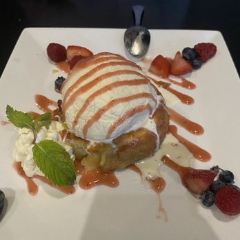 Tavern 180 - Warm Butter Cake!!!! - American Near Me - Lincoln, Nebraska Tavern 180 - Warm Butter Cake!!!! - American Near Me - Lincoln, Nebraska